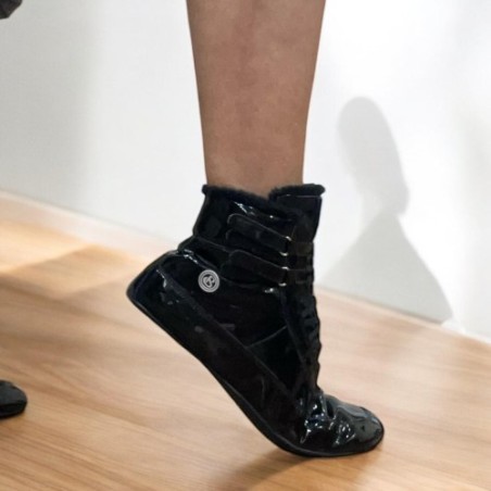 Cool Black Edition, botas barefoot calentitas by Blandy Shoes