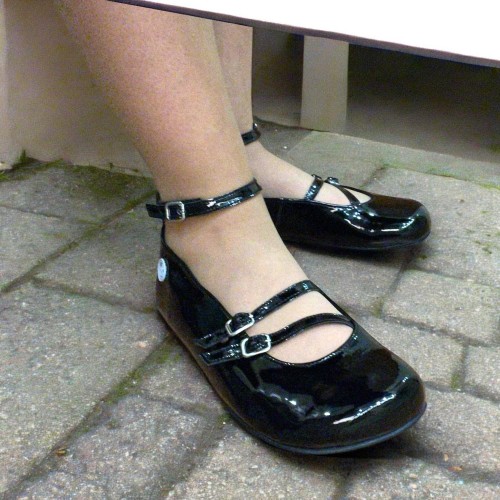 Mary Janes pieds nus en cuir verni par Blandy's