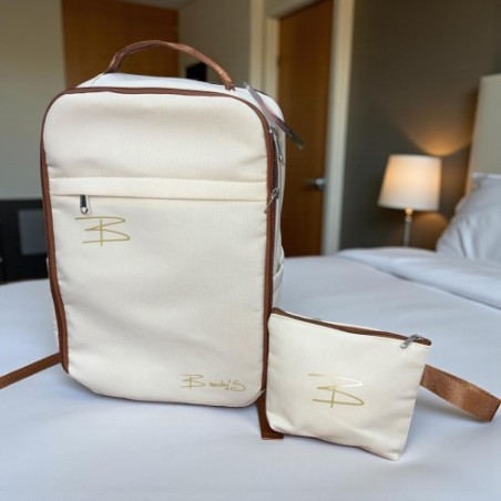 Mochila de cabina Blandy’s 40x20x25 con neceser a juego y estilo